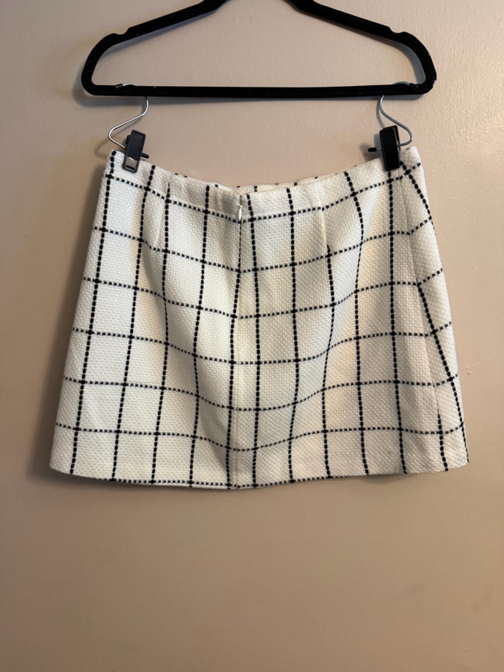Mini Skirt - White/Black - Picture 2 of 4